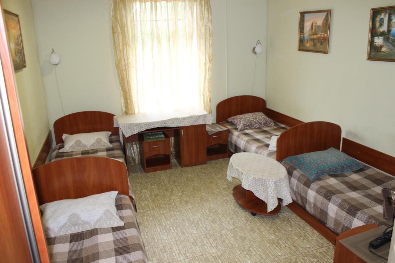 Мини-Отель Боярка Boyarka Extérieur photo